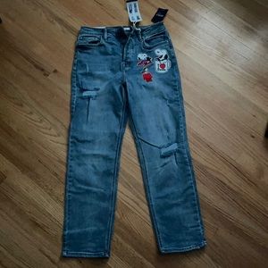 Forever 21 high rise jeans. Size 29,Never worn. Customized with Snoopy patches.
